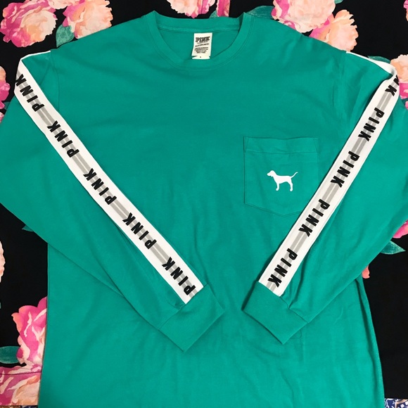 ❌SOLD❌ VS PINK long sleeve shirt - Picture 2 of 4